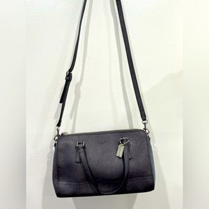 Crossbody bag with wallet